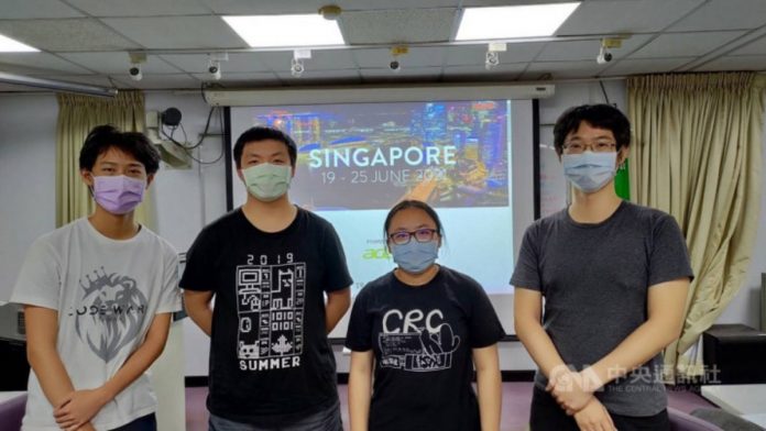 Taiwanese students bag 4 medals at informatics Olympiad