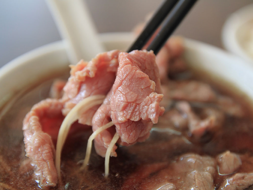 Tainan's popular beef soup.