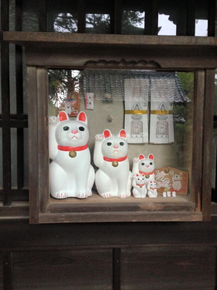 Maneki-neko