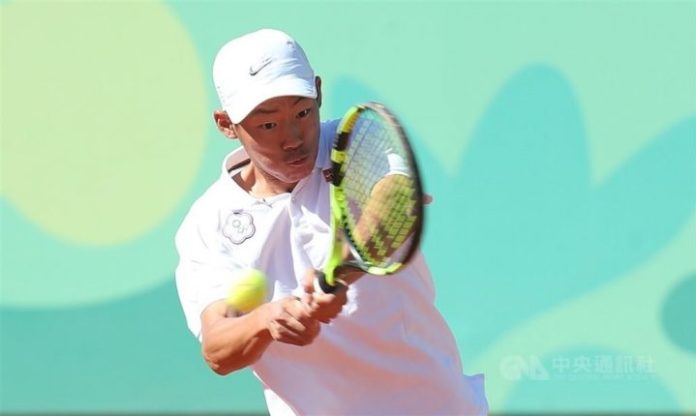 Taiwan's Tseng Chun-hsin wins tennis title at 2022 Murcia Open in Spain