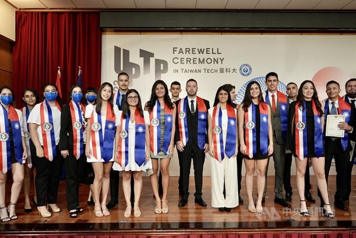 Paraguayan students eager to promote Taiwan