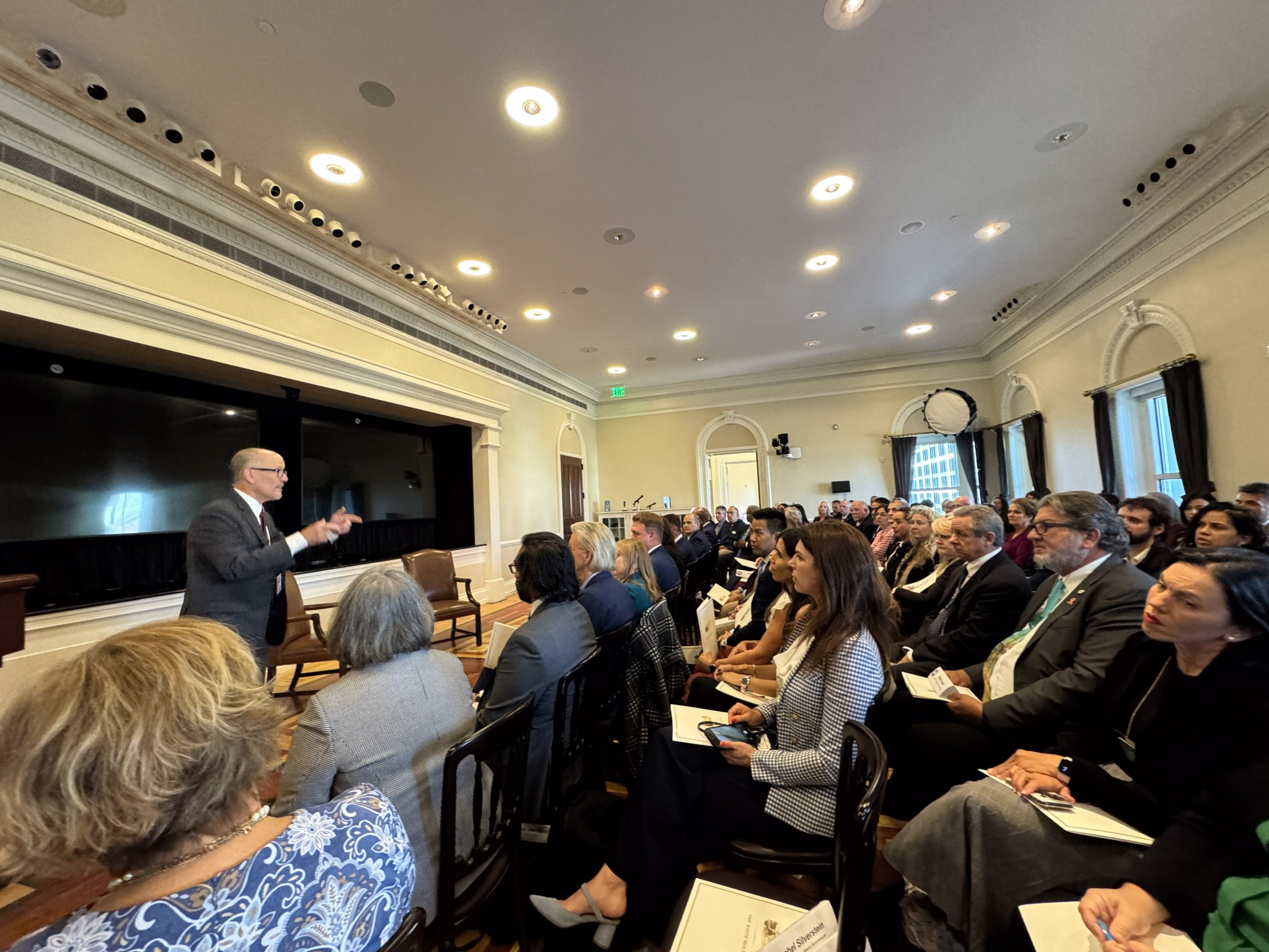 White House Hosts Communities in Action Summit