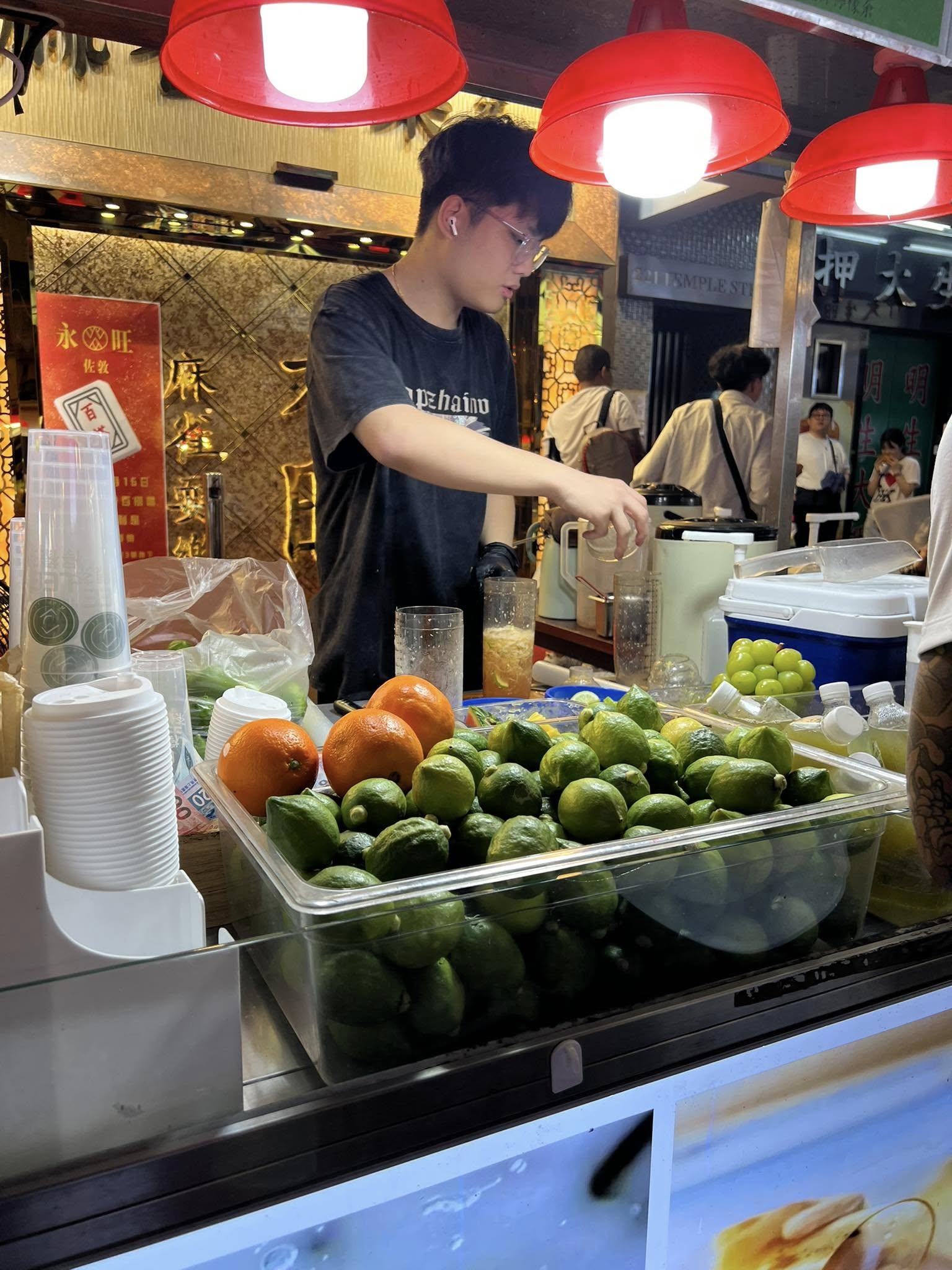 Temple Street Night Market
