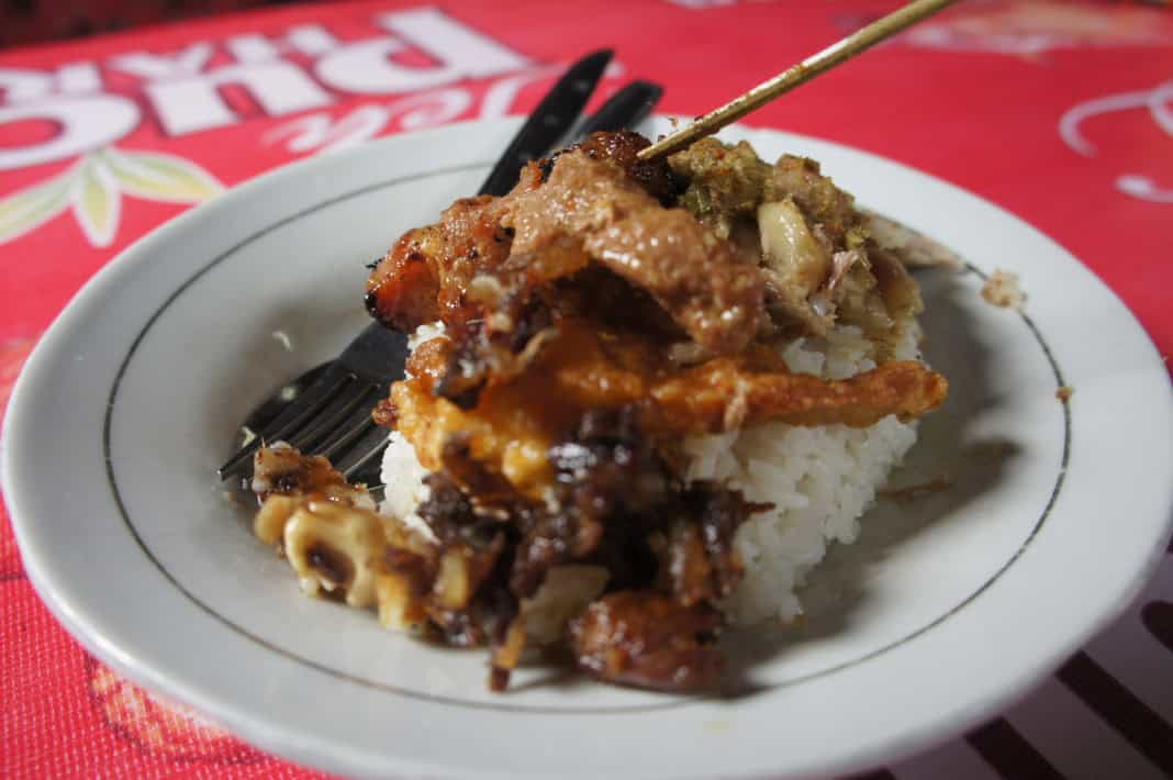 Babi Guling, Balinese pork dish with rice and crispy skin