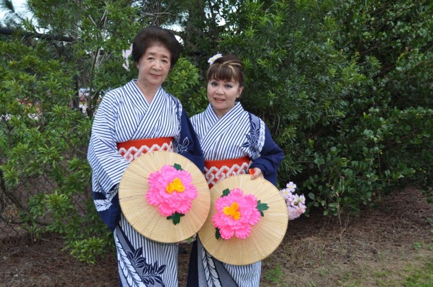 Mrs. Mihori and Ms. Harumi of Chitosekai