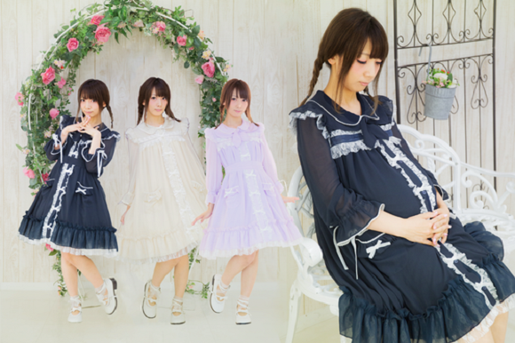 Japan’s Lolita maternity wear